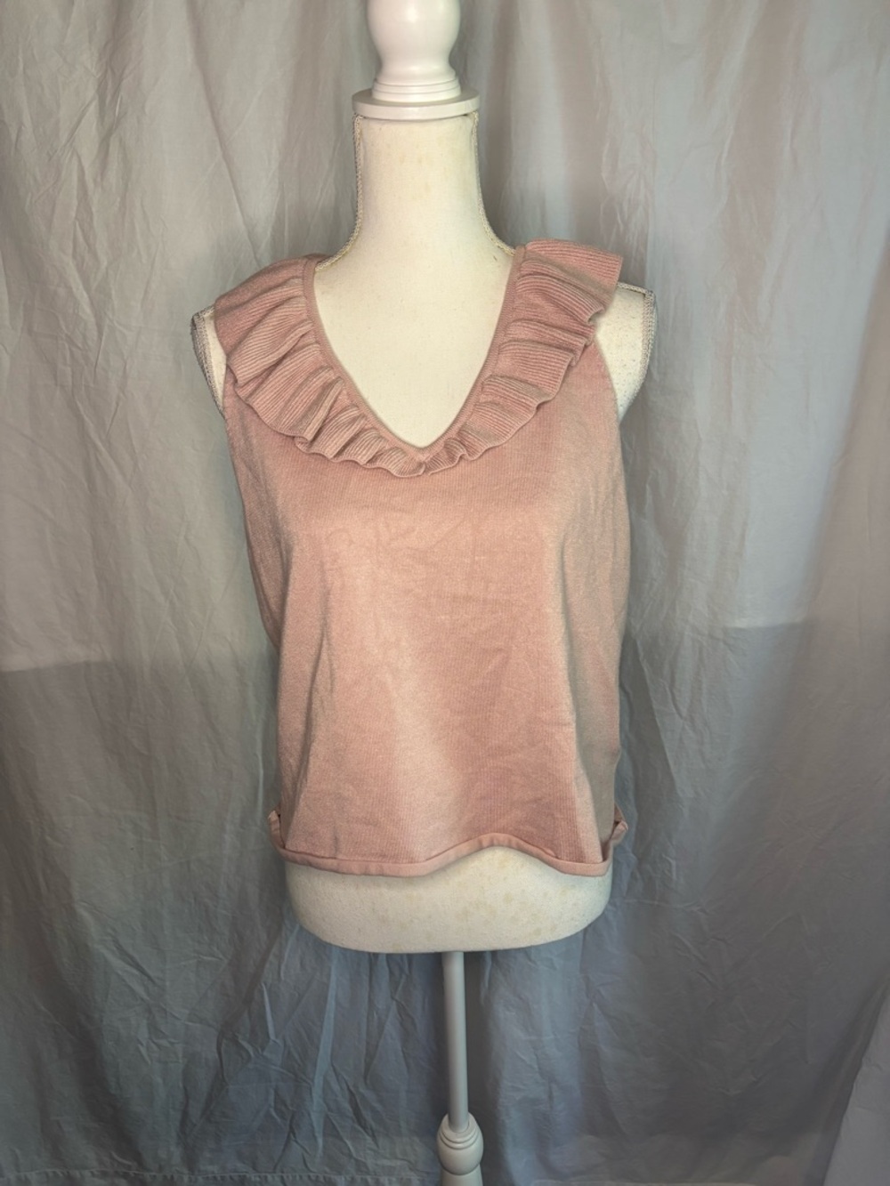 Ruffled V-Neck Tank Top in Dusty Rose